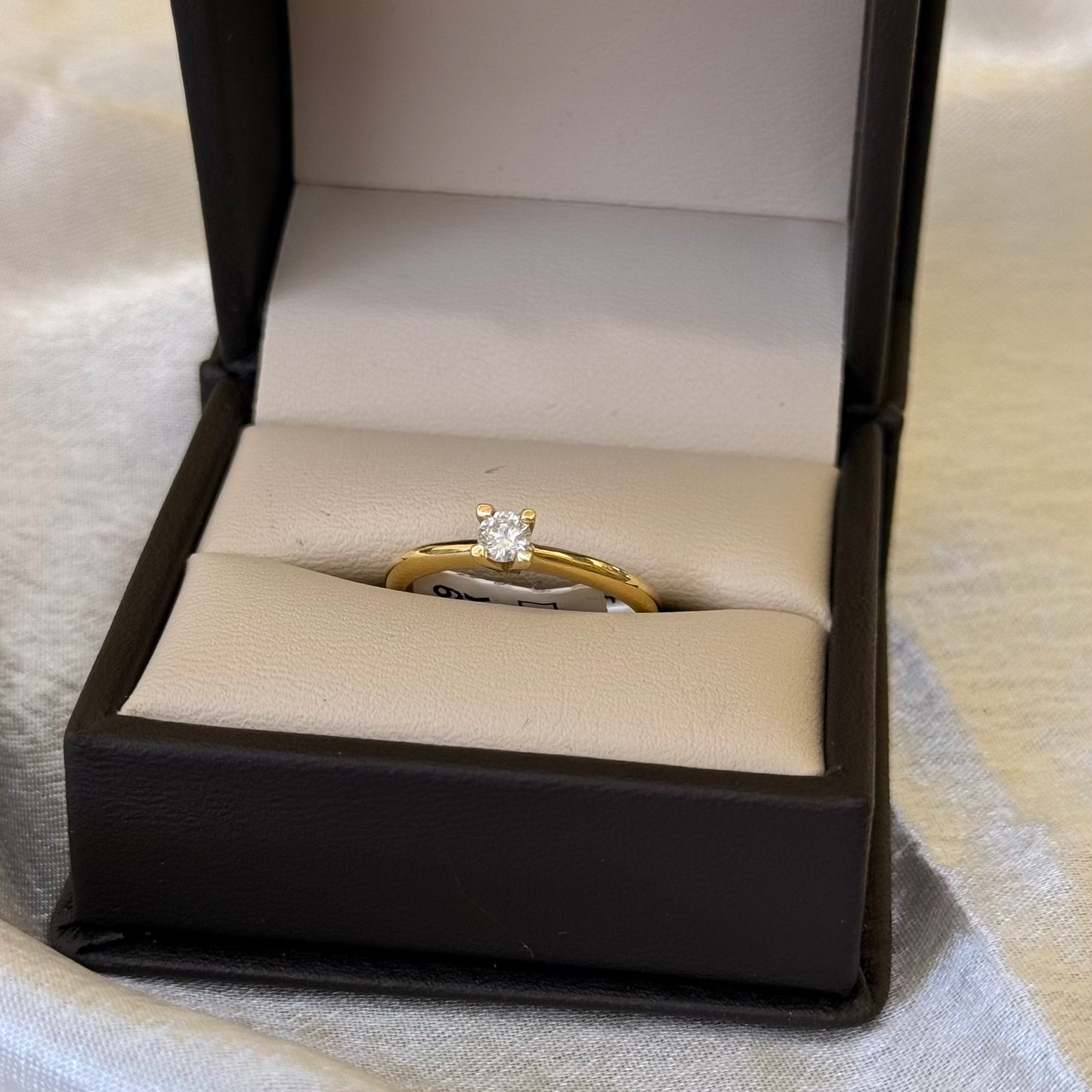 Anillo De Compromiso "Anna"