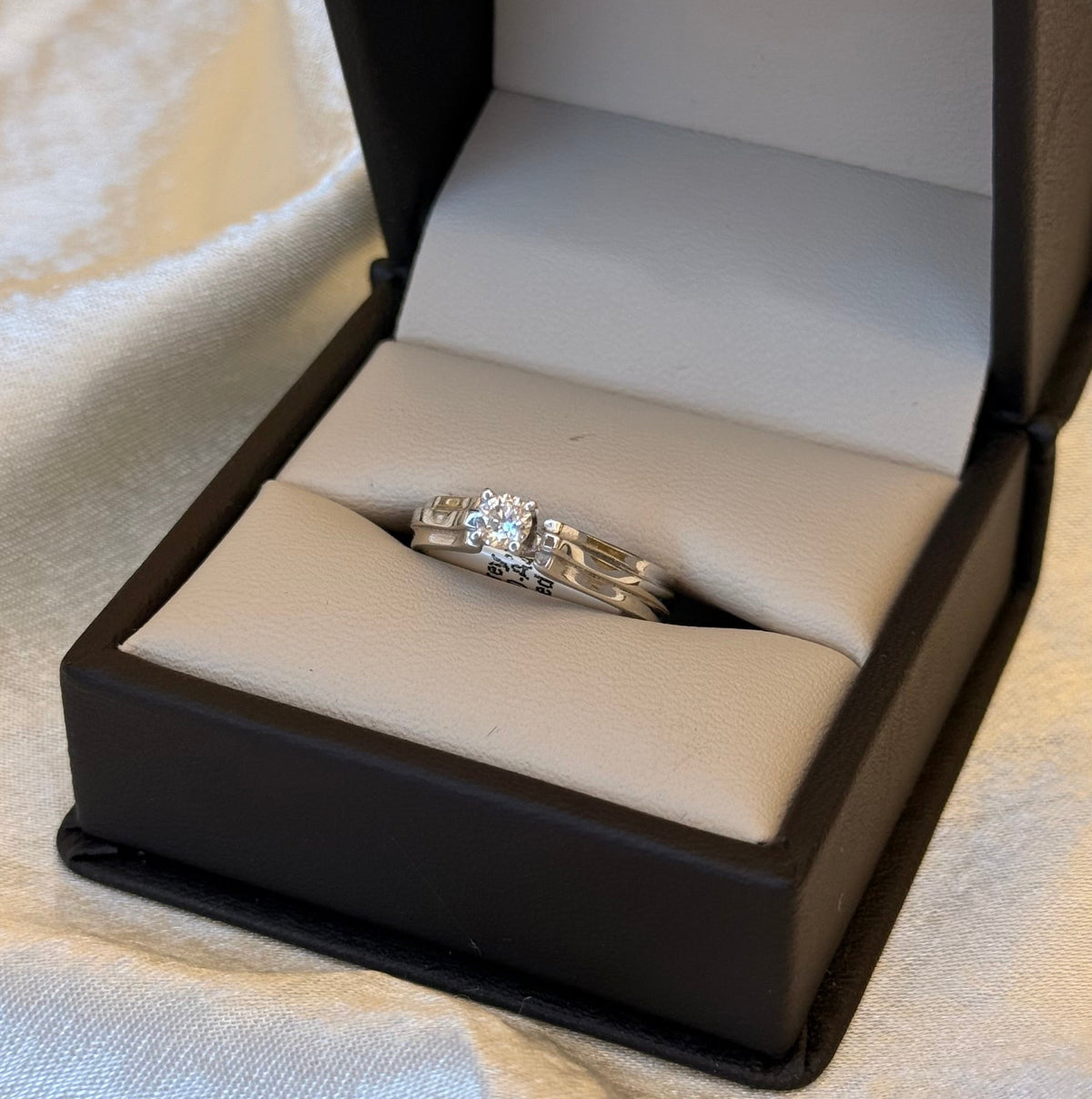 Anillo De Compromiso "Blanca"