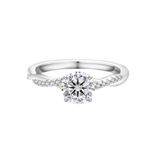 Anillo de compromiso “Mía” Moissanita